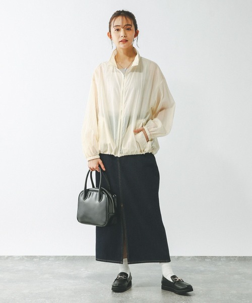 GLOBAL WORK（グローバルワーク）の「エアかるシアースタンドブルゾン/289976（ブルゾン・レディース・ライトグレー/アイボリー/スミクロ・SHORT/REGULAR）」の4枚目の写真