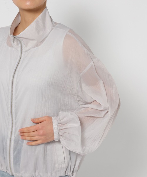 GLOBAL WORK（グローバルワーク）の「エアかるシアースタンドブルゾン/289976（ブルゾン・レディース・ライトグレー/アイボリー/スミクロ・SHORT/REGULAR）」の22枚目の写真