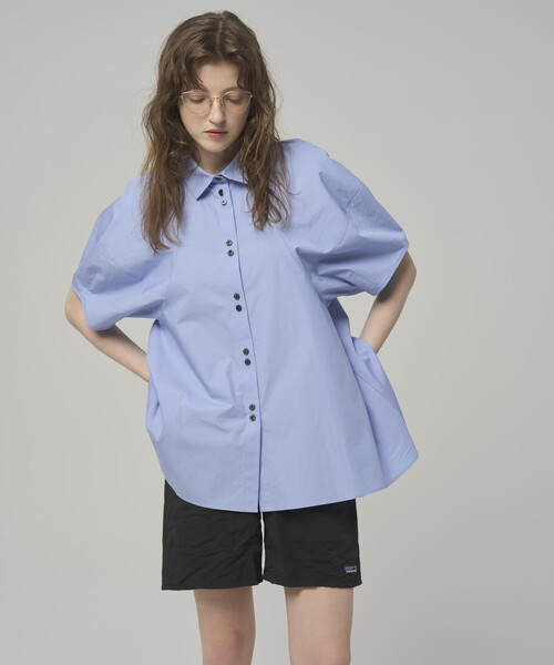 Firsthand（ファーストハンド）の「Firsthand/ファーストハンド 切替デザイン バルーンスリーブシャツ / 5分袖 ブラウス（シャツ/ブラウス・レディース・ストライプ/ホワイト/ブラック/ブラウン/ブルー/ミント・FREE/ﾌﾘ-）」の5枚目の写真