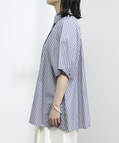 Firsthand(ファーストハンド)の「Firsthand/ファーストハンド 切替デザイン バルーンスリーブシャツ / 5分袖 ブラウス(シャツ/ブラウス・レディース・ストライプ/ホワイト/ブラック/ブラウン・FREE/フリ-)」の20枚目の写真