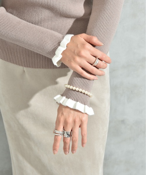 INTERPLANET（インタープラネット）の「フリル使いリブプルオーバー（ニット/セーター・レディース・ベージュ/ブラック/グレー・LARGE/MEDIUM）」の20枚目の写真