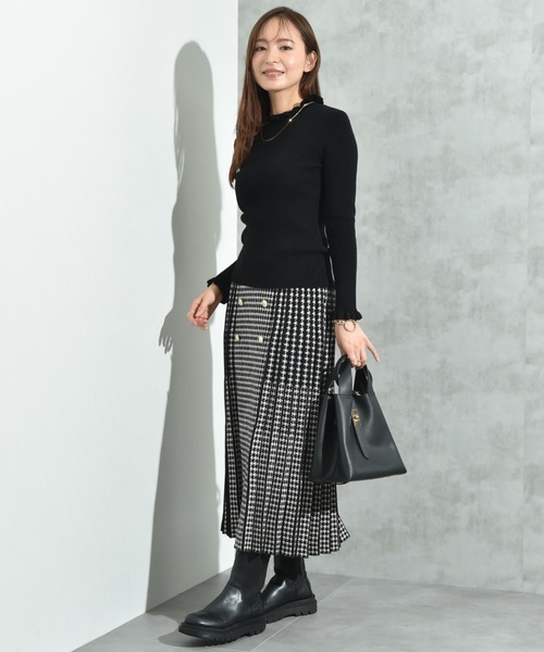 INTERPLANET（インタープラネット）の「フリル使いリブプルオーバー（ニット/セーター・レディース・ベージュ/ブラック/グレー・LARGE/MEDIUM）」の6枚目の写真