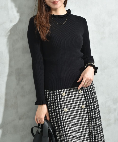 INTERPLANET（インタープラネット）の「フリル使いリブプルオーバー（ニット/セーター・レディース・ベージュ/ブラック/グレー・LARGE/MEDIUM）」の8枚目の写真