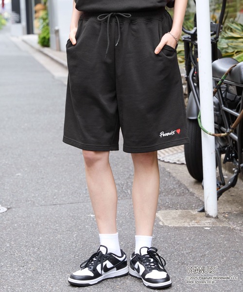 PEANUTS（ピーナッツ）の「【PEANUTS / SNOOPY】別注 ピーナッツ スヌーピー セットアップ ワンポイントハート刺繍 オーバーサイズ 半袖プルオーバースウェット＆ショートパンツ（セットアップ・レディース・ライトピンク/オートミール/スミクロ/ネイビー・M/L）」の17枚目の写真