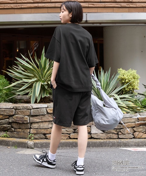 PEANUTS（ピーナッツ）の「【PEANUTS / SNOOPY】別注 ピーナッツ スヌーピー セットアップ ワンポイントハート刺繍 オーバーサイズ 半袖プルオーバースウェット＆ショートパンツ（セットアップ・レディース・ライトピンク/オートミール/スミクロ/ネイビー・M/L）」の22枚目の写真