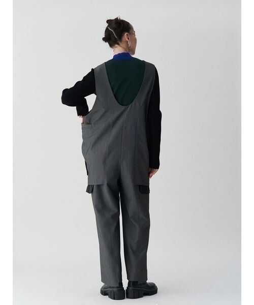 UN3D.（アンスリード）の「SHEER POCKET 2WAY COCOON AIO / シアーポケット2WAYコクーンオールインワン（つなぎ/オールインワン・レディース・グレー/ブラック・36/38）」の14枚目の写真