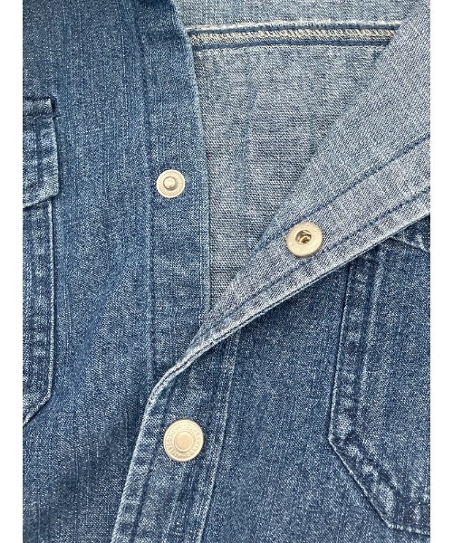 Catchup（ケチャップ）の「【Catchup】ライトオンスデニムシャツ（シャツ/ブラウス・キッズ・ネイビー/ブルー・100㎝/120㎝/130㎝/140㎝/150cm/90㎝/110㎝）」の4枚目の写真