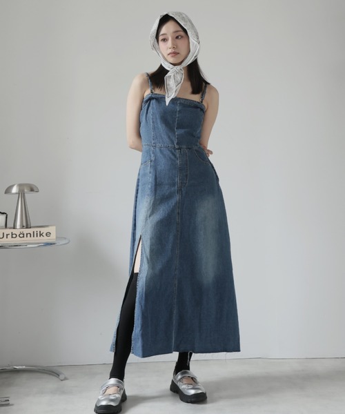 Girly Doll(ガーリードール)の「デニムキャミソールワンピース(ワンピース・レディース・ブラック/ブルー・S/M/L)」の10枚目の写真