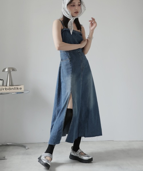 Girly Doll(ガーリードール)の「デニムキャミソールワンピース(ワンピース・レディース・ブラック/ブルー・S/M/L)」の7枚目の写真