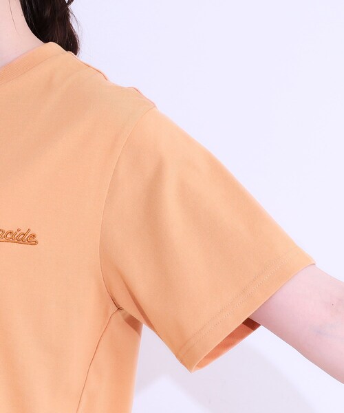 SHOO・LA・RUE(シューラルー)の「【S-LL/ひんやり/UV】汗をかいても気になりにくい グラフィックTシャツ(Tシャツ/カットソー・レディース・ブルー系1/ライトグレー系1/ブラック系2/ホワイト系1/ライトオレンジ系1/チャコール・01/02/03/04)」の17枚目の写真