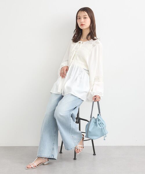earth music&ecology（アースミュージックアンドエコロジー）の「レーヨンレースデザインシャツ（シャツ/ブラウス・レディース・ブラック/ミント/イエロー/オフホワイト・FREE）」の10枚目の写真