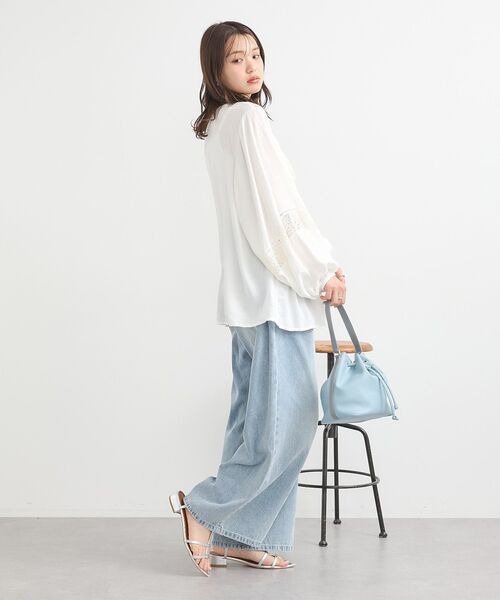 earth music&ecology（アースミュージックアンドエコロジー）の「レーヨンレースデザインシャツ（シャツ/ブラウス・レディース・ブラック/ミント/イエロー/オフホワイト・FREE）」の12枚目の写真