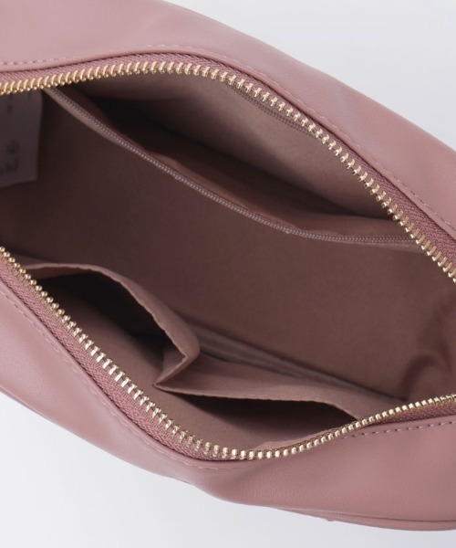 axes femme（アクシーズファム）の「薔薇金具使いキルトショルダー（ショルダーバッグ・レディース・ピンク/グレイッシュベージュ/ブラック・FREE）」の15枚目の写真