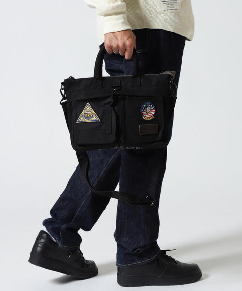 AVIREX(アヴィレックス)の「MINI HELMET BAG 'TOP GUN' / ミニヘルメットバッグ トップガン(トートバッグ・レディース・ブラック/オリーブ系・F)」の4枚目の写真