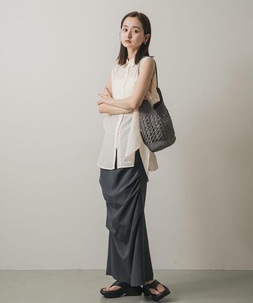 SENSE OF PLACE by URBAN RESEARCH（センスオブプレイスバイアーバンリサーチ）の「リネンライクショルダースリットシャツ（シャツ/ブラウス・レディース・オフホワイト/ベージュ/ブラック/ライトブルー・ONE）」の11枚目の写真