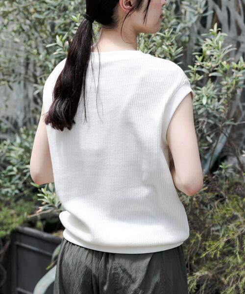 FORK&SPOON（フォークアンドスプーン）の「FORK&SPOON　変形ワッフルノースリーブプルオーバー（Tシャツ/カットソー・レディース・ホワイト系その他/グレー/アイボリー/イエロー系その他・1）」の8枚目の写真