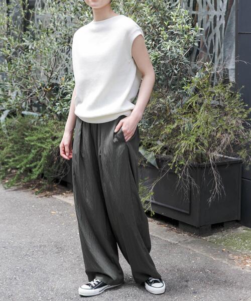 FORK&SPOON（フォークアンドスプーン）の「FORK&SPOON　変形ワッフルノースリーブプルオーバー（Tシャツ/カットソー・レディース・ホワイト系その他/グレー/アイボリー/イエロー系その他・1）」の12枚目の写真