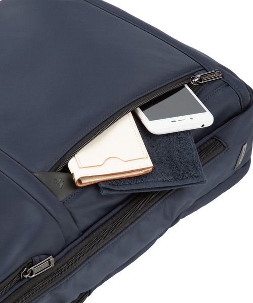 World Traveler(ワールドトラベラー)の「サビオ B4サイズ収納可能 15.6inchPC収納 2気室 65342(ビジネスバッグ・メンズ・ネイビー/ブラック・FREE)」の8枚目の写真