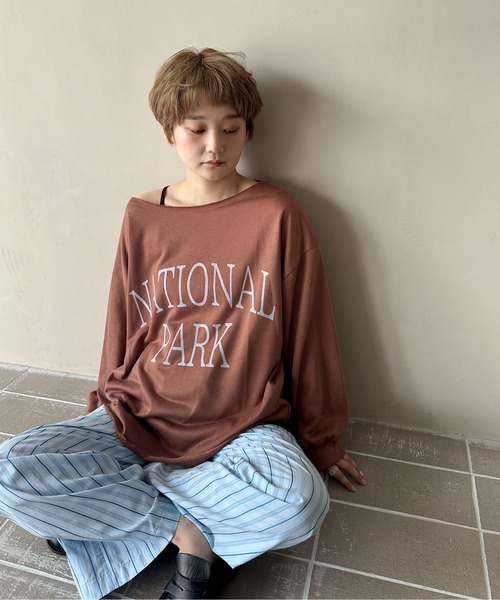 PILIT(ピリット)の「オフショルロゴスウェット(スウェット・レディース・ピンク/ブラウン/クリーム/杢グレー・MEDIUM)」の10枚目の写真