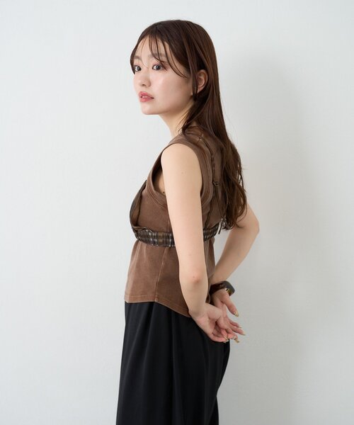 Kastane(カスタネ)の「【新色追加/カップ取り外し可】ピグメントカップ付きタンク(タンクトップ・レディース・ホワイト/ブラック/ブルー/ブラウン・FREE)」の7枚目の写真