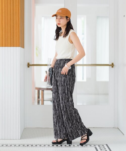 Kastane(カスタネ)の「【新色追加/カップ取り外し可】ピグメントカップ付きタンク(タンクトップ・レディース・ホワイト/ブラック/ブルー/ブラウン・FREE)」の19枚目の写真