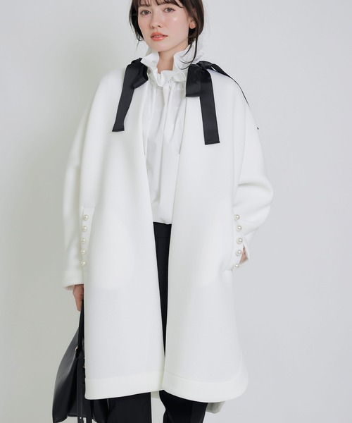 PICCIN PERLA（ピッチンペルラ）の「パールポケットコート（ノーカラーコート・レディース・ブラック/チャコールグレー/ネイビー/オフホワイト・M）」の2枚目の写真