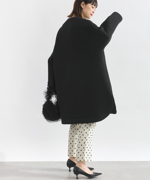 PICCIN PERLA（ピッチンペルラ）の「パールポケットコート（ノーカラーコート・レディース・ブラック/チャコールグレー/ネイビー/オフホワイト・M）」の7枚目の写真