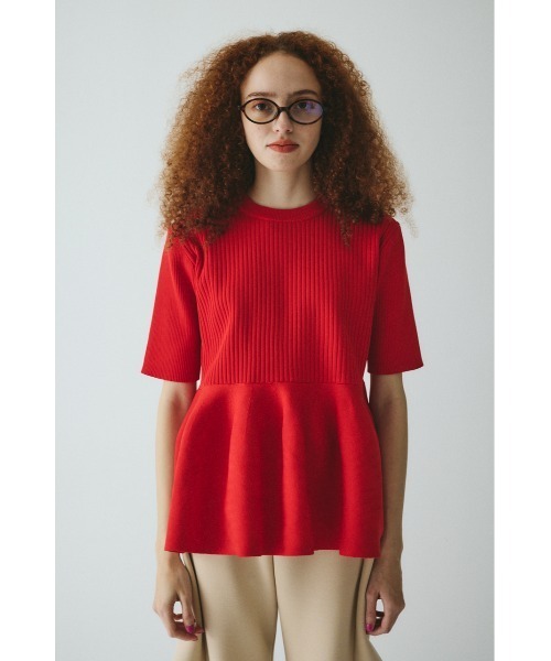 HeRIN.CYE(ヘリンドットサイ)の「Flare hem knit tops フレアヘムニットトップス(ニット/セーター・レディース・ブラック/レッド/ベージュ・FREE)」の1枚目の写真