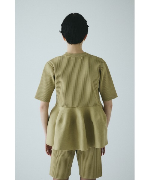 HeRIN.CYE(ヘリンドットサイ)の「Flare hem knit tops フレアヘムニットトップス(ニット/セーター・レディース・ブラック/レッド/ベージュ・FREE)」の6枚目の写真