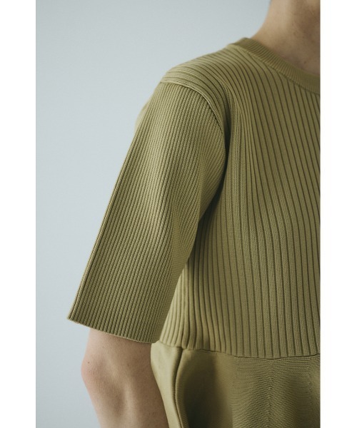 HeRIN.CYE(ヘリンドットサイ)の「Flare hem knit tops フレアヘムニットトップス(ニット/セーター・レディース・ブラック/レッド/ベージュ・FREE)」の9枚目の写真