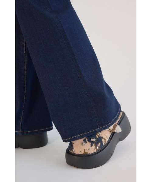 RODEO CROWNS WIDE BOWL(ロデオクラウンズワイドボウル)の「Beautiful フレアデニム(デニムパンツ・レディース・ブルー/ワンウォッシュ/ダークブルー・SMALL/X-SMALL/MEDIUM)」の16枚目の写真