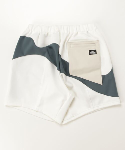GUACAMOLE(ガカモレ)の「WAVY PANELING SHORT(Tシャツ/カットソー・メンズ・ホワイト系その他・MEDIUM/SMALL/LARGE/X-LARGE)」の3枚目の写真