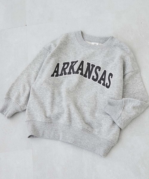 devirock（デビロック）の「デビラボ BIGシルエット プリント トレーナー（スウェット・キッズ・ピンク系1/ブルー系1/ブラック系3/ベージュ系2/グレー系1/ブラック系1/パープル系1/グリーン系1/ベージュ系1/ブラック系2/ブラック系4/レッド系1/グレー系2/グレー系3・90cm/100cm/110cm/120cm/130cm/140cm/150cm/160cm）」の6枚目の写真