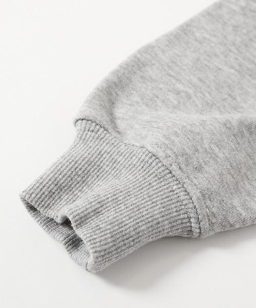 devirock（デビロック）の「デビラボ BIGシルエット プリント トレーナー（スウェット・キッズ・ピンク系1/ブルー系1/ブラック系3/ベージュ系2/グレー系1/ブラック系1/パープル系1/グリーン系1/ベージュ系1/ブラック系2/ブラック系4/レッド系1/グレー系2/グレー系3・90cm/100cm/110cm/120cm/130cm/140cm/150cm/160cm）」の20枚目の写真