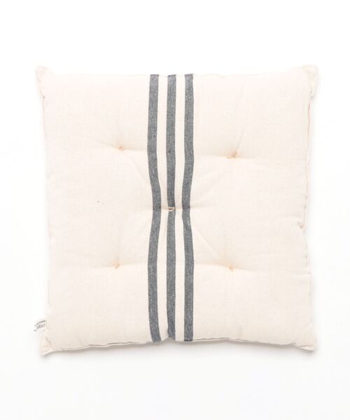 PUEBCO（プエブコ）の「SEAT CUSHION / FRENCH NAVY 48x48（クッション/クッションカバー・メンズ・その他・ONE SIZE）」の2枚目の写真