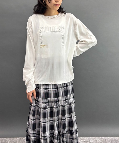 NICOLE white(ニコルホワイト)の「ロゴロングTシャツ(Tシャツ/カットソー・レディース・その他4/その他1/その他2/その他3・FREE)」の6枚目の写真