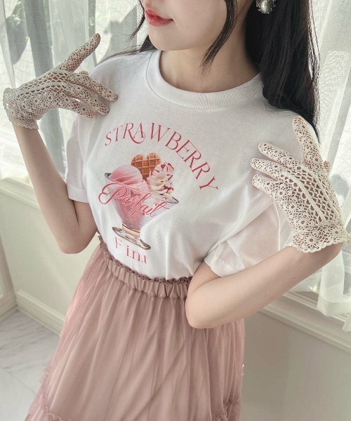 F i.n.t（フィント）の「ストロベリーパフェプリントTシャツ/SweetsCollection（Tシャツ/カットソー・レディース・ホワイト・FREE）」の3枚目の写真