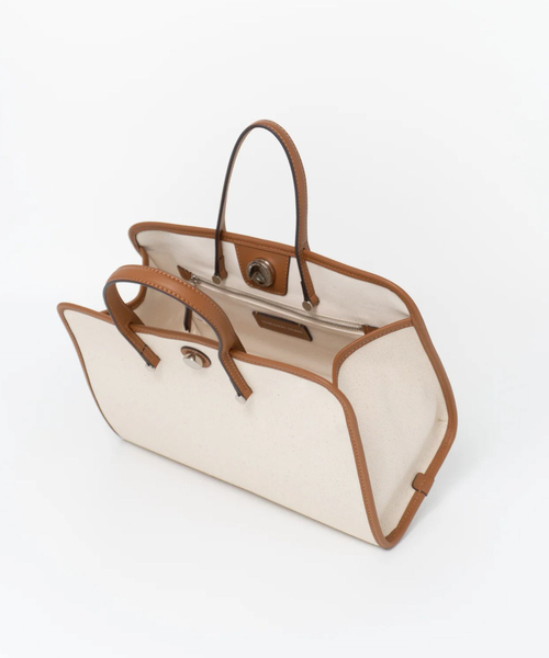 Rouge vif（ルージュヴィフ）の「【SOMEWHERE STUDIO/サムウェア ステュディオ】PLAZA-HAND ハンドバッグ（トートバッグ・レディース・キャメル・フリー）」の8枚目の写真