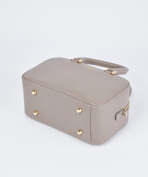 CHRISTIAN VILLA（クリスチャンヴィラ）の「【別注アイテム】スムースレザー使用 ミニボストンバッグ《CHRISTIAN VILLA》（ハンドバッグ・レディース・グレイッシュベージュ/ベージュ・フリー）」の5枚目の写真