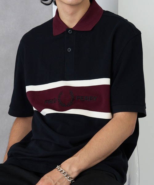 FRED PERRY — поло с вышитой панелью M2421