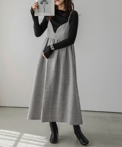 AMELY(エミリー)の「ツイード調キャミワンピース(ワンピース・レディース・ホワイト/ブラック・M/L)」の6枚目の写真