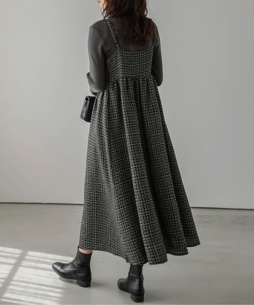AMELY(エミリー)の「ツイード調キャミワンピース(ワンピース・レディース・ホワイト/ブラック・M/L)」の10枚目の写真