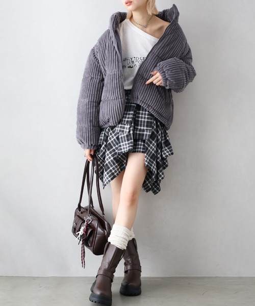 SpRay(スプレイ)の「コーデュロイ中綿クロップドブルゾン(ブルゾン・レディース・ライトグレー/アイボリー/チャコールグレー・FREE)」の5枚目の写真