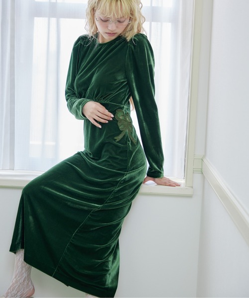 etre loin(エトルワン)の「Ribbon embroidered velour dress & tippet(ドレス・レディース・ブラック/グリーン/ピンク・M)」の3枚目の写真
