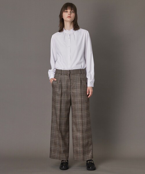 DRESSTERIOR（ドレステリア）の「【CLASSY.12月号掲載】スタンドフリルネックブラウス（シャツ/ブラウス・レディース・オフホワイト・34/36/38）」の11枚目の写真