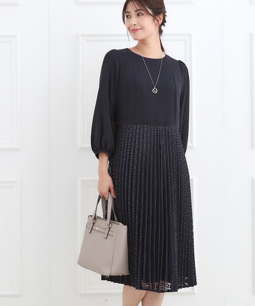 Reflect(リフレクト)の「【SS-4Lサイズ】シフォン×幾何柄レースプリーツワンピース(ワンピース・レディース・ネイビー/ブルー系その他/ブラック・13/11/09/07/05/17/15 )」の15枚目の写真