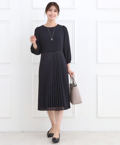 Reflect(リフレクト)の「【SS-4Lサイズ】シフォン×幾何柄レースプリーツワンピース(ワンピース・レディース・ネイビー/ブルー系その他/ブラック・13/11/09/07/05/17/15 )」の14枚目の写真