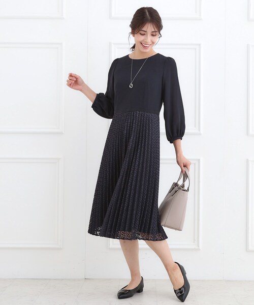 Reflect(リフレクト)の「【SS-4Lサイズ】シフォン×幾何柄レースプリーツワンピース(ワンピース・レディース・ネイビー/ブルー系その他/ブラック・13/11/09/07/05/17/15 )」の13枚目の写真