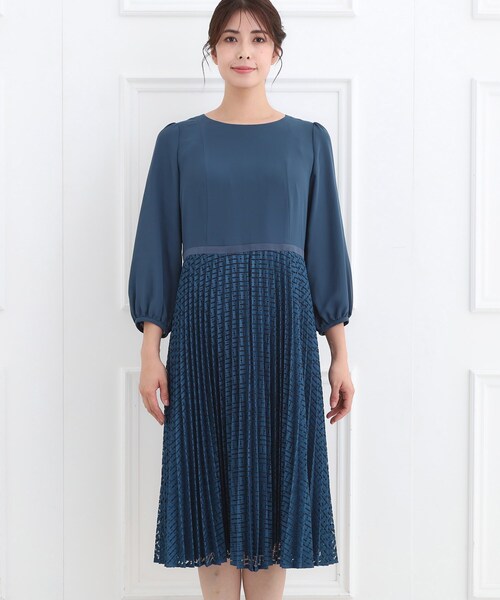 Reflect(リフレクト)の「【SS-4Lサイズ】シフォン×幾何柄レースプリーツワンピース(ワンピース・レディース・ネイビー/ブルー系その他/ブラック・13/11/09/07/05/17/15 )」の10枚目の写真