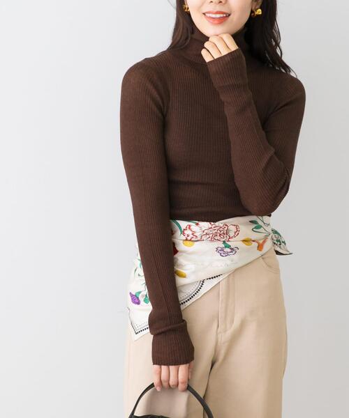 URBAN RESEARCH ROSSO WOMEN(アーバンリサーチ ロッソ)の「F by ROSSO ウォッシャブルシアーリブタートルニット(ニット/セーター・レディース・ライトグレー/ブラック/レッド/ブラウン・FREE)」の11枚目の写真